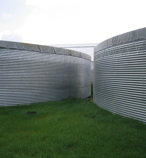 Install+ özellikli metal su deposu, Hollanda